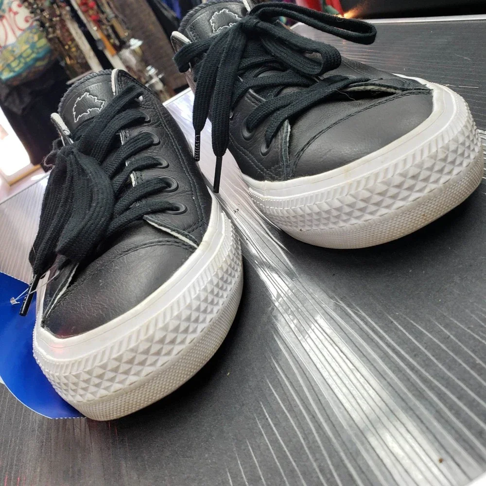 Converse Civilist Women's size 10 Men's Size 8 Black & White Leather Sneakers - Picture 10 of 10